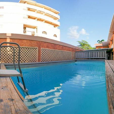 Uw Oasis Hotel ลาเซย์บา ภายนอก รูปภาพ