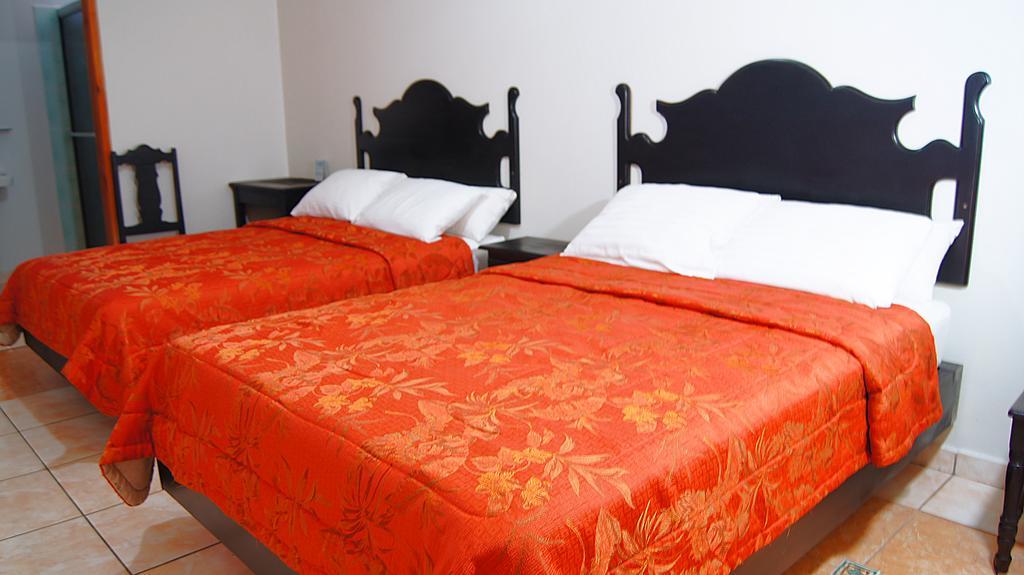 Uw Oasis Hotel ลาเซย์บา ห้อง รูปภาพ